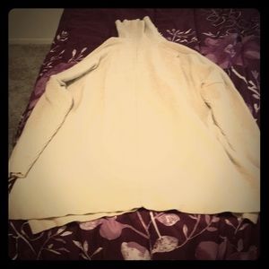 Very nice warm sweater could be wore as dress